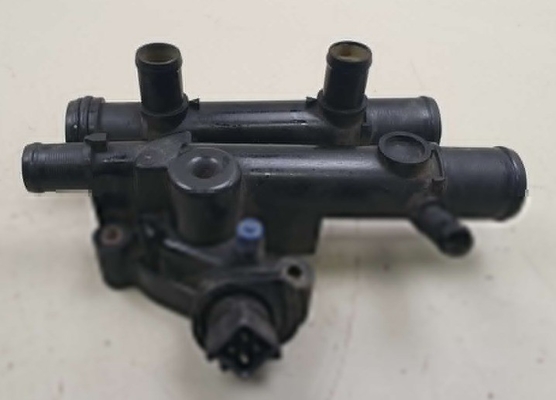 PATHFINDER III R51 2.2 2.5 DCI マスター 2 8200262237 ルノー ニッサン サーモスタット