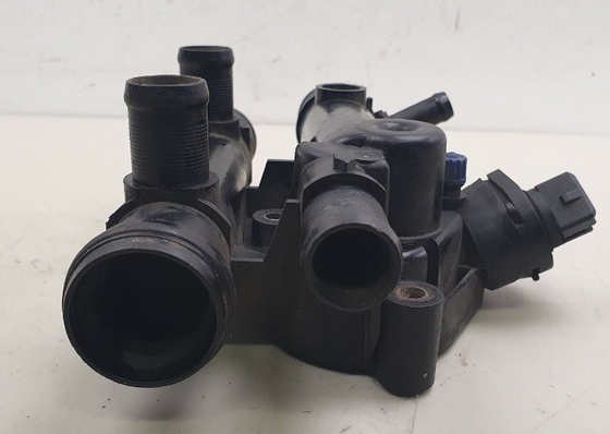 PATHFINDER III R51 2.2 2.5 DCI マスター 2 8200262237 ルノー ニッサン サーモスタット