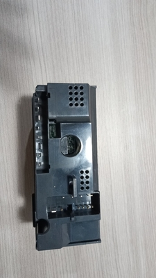 GMシェボレー用の正規のドライバーサイドドアロックと窓スイッチ 19244658