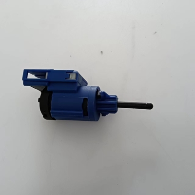 1J0 927 189 アウディ/フォルクスワーゲン用ABSプラスチック製のクラッチスタート安全スイッチ