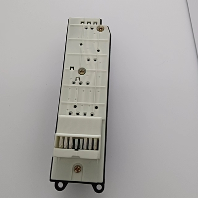 84820-35020 レーンクルーザー70 2007-2018 ドライバー側用の電気窓制御スイッチ
