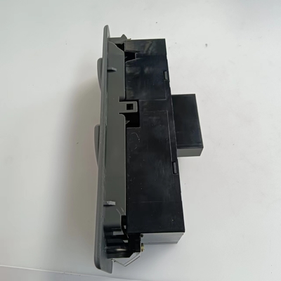 ミツビシパジェロモンテロ 1990-2003用の金属プラスチック電源窓スイッチ MR753373