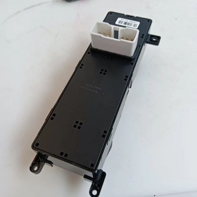 OE 93570-3K600 Hyundai Sonata 2006-2010用のウィンドウリフトスイッチ 証明書 IATF16949