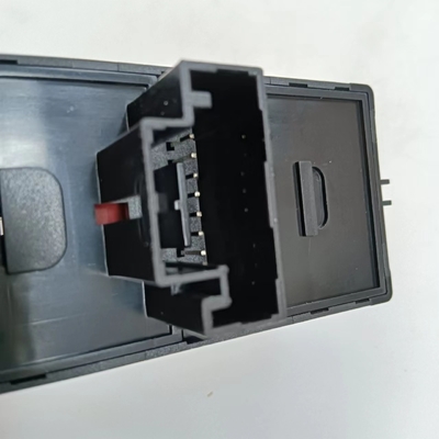 自動車用 スコダ オクタヴィア ファビア 2013-2018用の電源窓スイッチ制御ボタンのOEM NO 5E0959857A