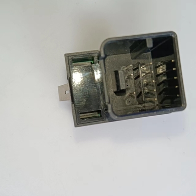3C0927225A VWフォルクスワーゲンパサット用の自動車メーカーブレーキスイッチ 3C0 927 225A
