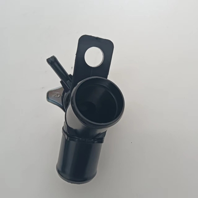 2009-2013年の鈴木グランドヴィタラ2.4L 交換用金属プラスチックラジエーター充填器