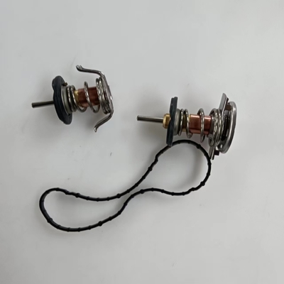 メタルプラスチック エンジン冷却液 フォード F250 F350 F450 F550 6.4L 2008 2009 2010