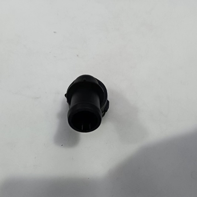 フォルクスワーゲン・トゥラン・ティグアン・ポロ・パサット 5Q0122291AC IATF16949用の金属プラスチックフレンズ冷却剤