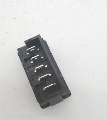 Peugeot 504 7700676698用の電動窓リフトスイッチ OEM NO