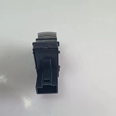 燃料タンク ドアの解放スイッチ ボタン フォルクスワーゲン ゴルフ MK5 ラビット ジェッタ 黒
