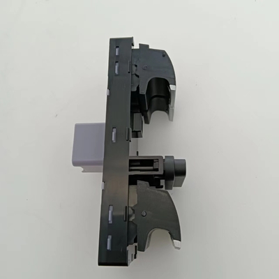 OE 5ND 959 857 GOLF VI バリアント AJ5 キャディ MK3 MK5 MK6用のパワーマスターウィンドウスイッチ