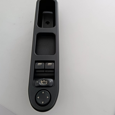 IATF16949 認定 6554.E4 Peugeot 307 2000-2005 96351622XT用のフロントドライバーウィンドウスイッチ