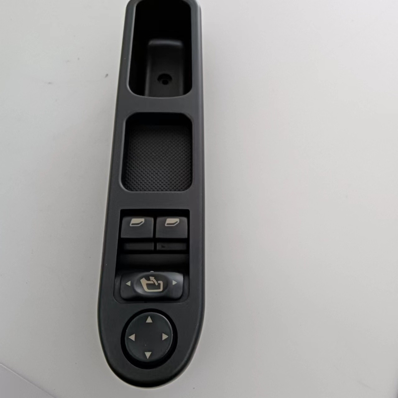 IATF16949 認定 6554.E4 Peugeot 307 2000-2005 96351622XT用のフロントドライバーウィンドウスイッチ